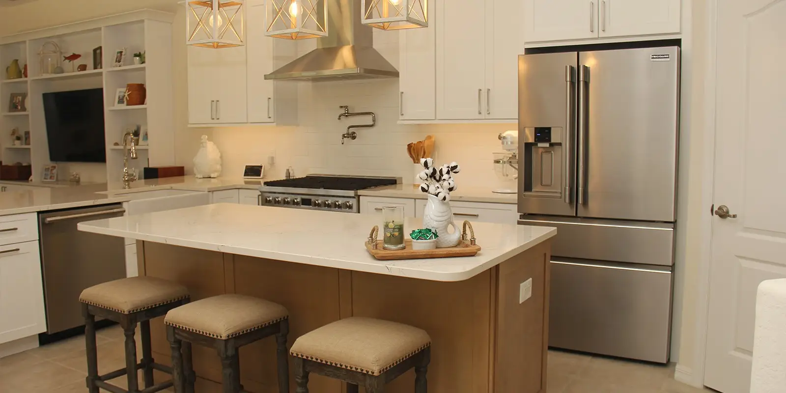 Minimalist and functional kitchen. By Florid Design Works